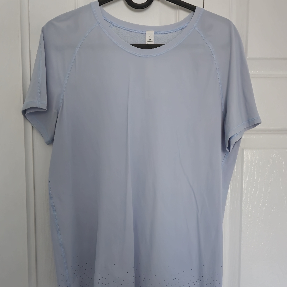 Lululemon running top